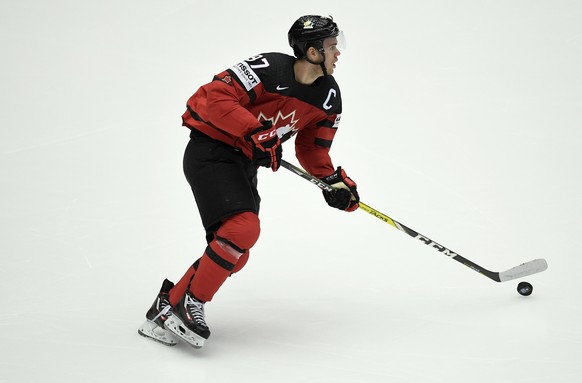 epa06717648 Connor McDavid of Canada in action during the IIHF World Championship Group B Ice Hockey match between Canada and Denmark in Herning, Denmark, 07 May 2018. EPA/Lars Moeller DENMARK OUT