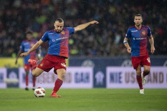 Basels Arthur Cabral trifft zum 1:0 Tor im Fussball Meisterschaftsspiel der Super League zwischen dem FC Zuerich und dem FC Basel 1893 im Letzigrund, am Samstag, 30. Oktober 2021 in Zuerich. (KEYSTONE ...