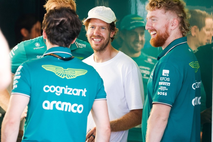 VETTEL Sebastian, former F1 driver Aston Martin F1 Team, ambiance during the 2023 Formula 1 Lenovo Japanese Grand Prix, 16th round of the 2023 Formula One World Championship, WM, Weltmeisterschaft fro ...