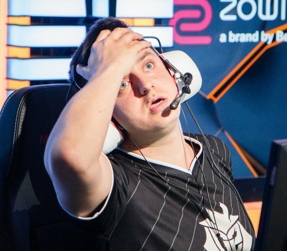 Du, wenn du darauf wartest, dass der PICDUMP endlich kommt
Wenn du den Picdump lesen möchtest, dein Zug aber ins Funkloch fährt...