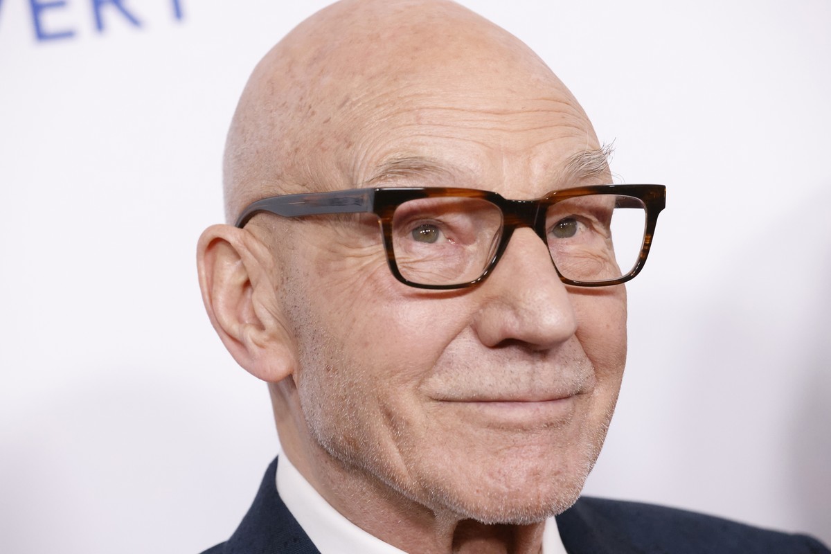 epa13339788 (FILE) - British actor Patrick Stewart attends the 37th Annual American Cinematheque Awards at the Beverly Hilton in Beverly Hills, California, USA, 15 February 2024 (reissued 29 October 2 ...