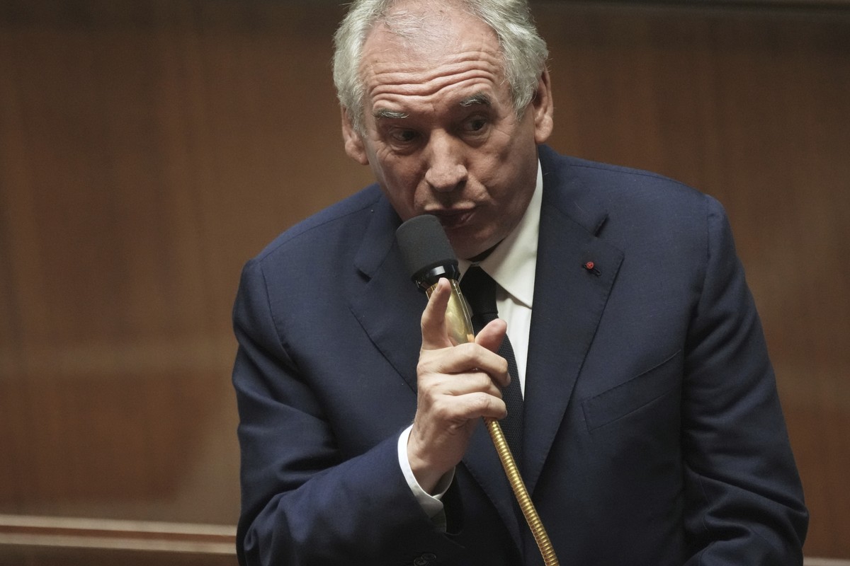 FILE - French Prime Minister Francois Bayrou addresses the National Assembly, prior to a parliamentary confidence vote that could bring him down, Monday, Sept. 8, 2025 in Paris. (AP Photo/Christophe E ...