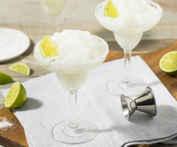 frozen margaritas margarita tequila eis gefroren erdbeer limette drinks cocktails trinken alkohol