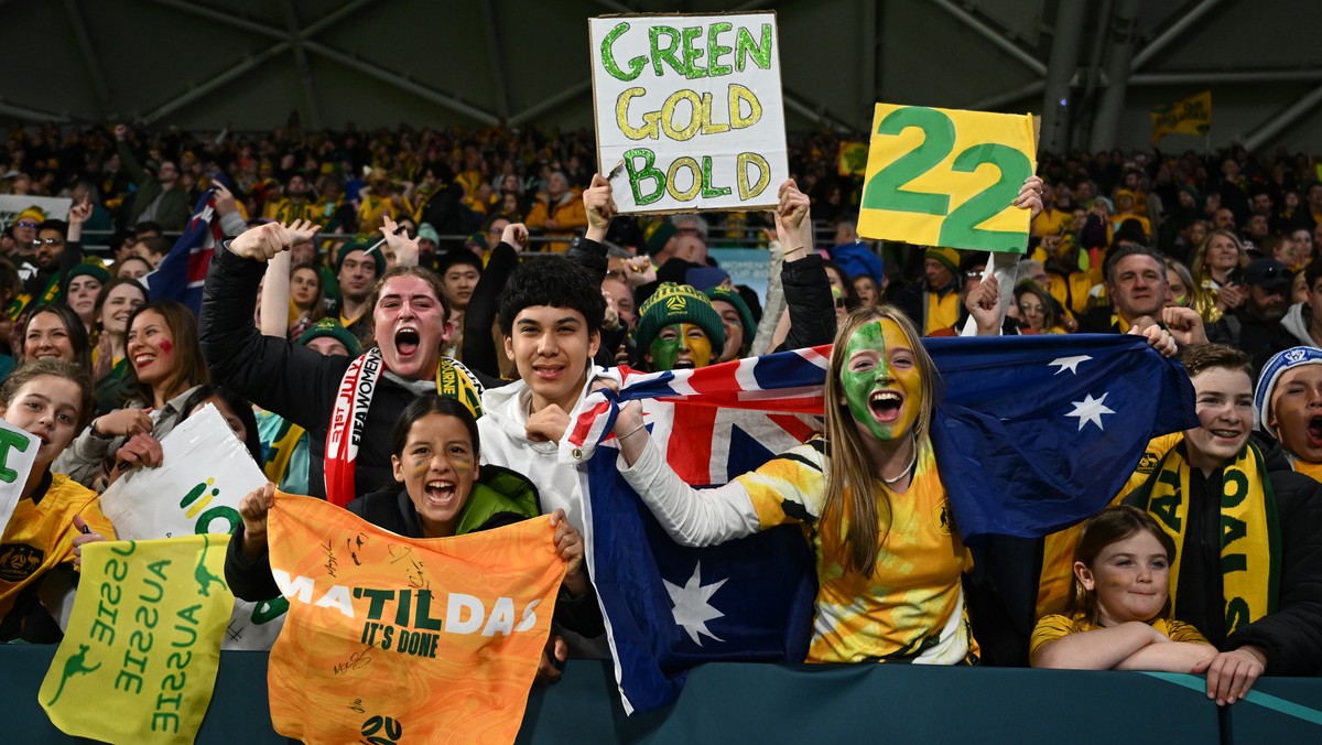 epa10778605 Australia celebrates their win over Canada during the FIFA Women's World Cup 2023 soccer Group B match between Canada and Australia at Melbourne Rectangular Stadium in Melbourne, Aust ...