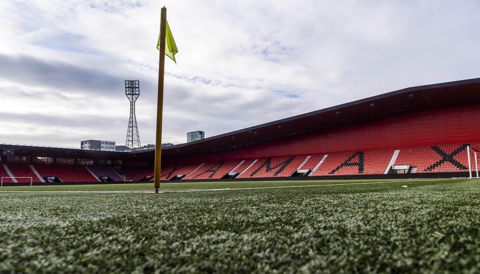 ARCHIVBILD ZUR AUSSETZUNG ALLER SPIELE DER SUPER LEAGUE UND CHALLENGE LEAGUE FUER DIE KOMMENDEN DREI WOCHEN, AM MONTAG, 2. MAERZ 2020 - Une vue generale vide du stade de la Maladiere, le stade de foot ...