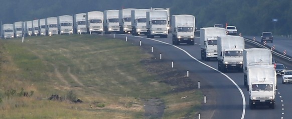 Russlands Konvoi auf dem Weg Richtung Ukraine. Sollte Russland umfassende Kontrollen zulassen, dürfen die Lastwagen passieren.&nbsp;