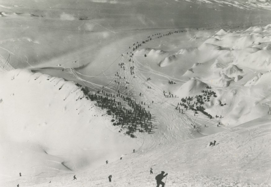 Gletscherrennen Diavolezza Gletscher Engadin Ski Skirennen