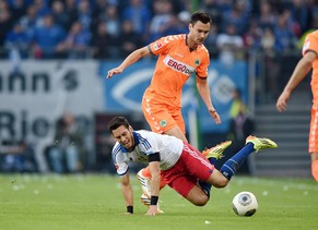 Der HSV tut sich gegen Fürth äusserst schwer.