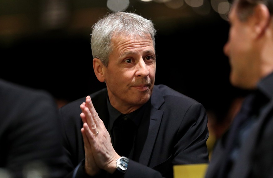 epa08021788 Dortmund&#039;s head coach Lucien Favre attends the Annual General Meeting of Borussia Dortmund at the Westfalenhalle Dortmund in Dortmund, Germany, 24 November 2019. EPA/FRIEDEMANN VOGEL