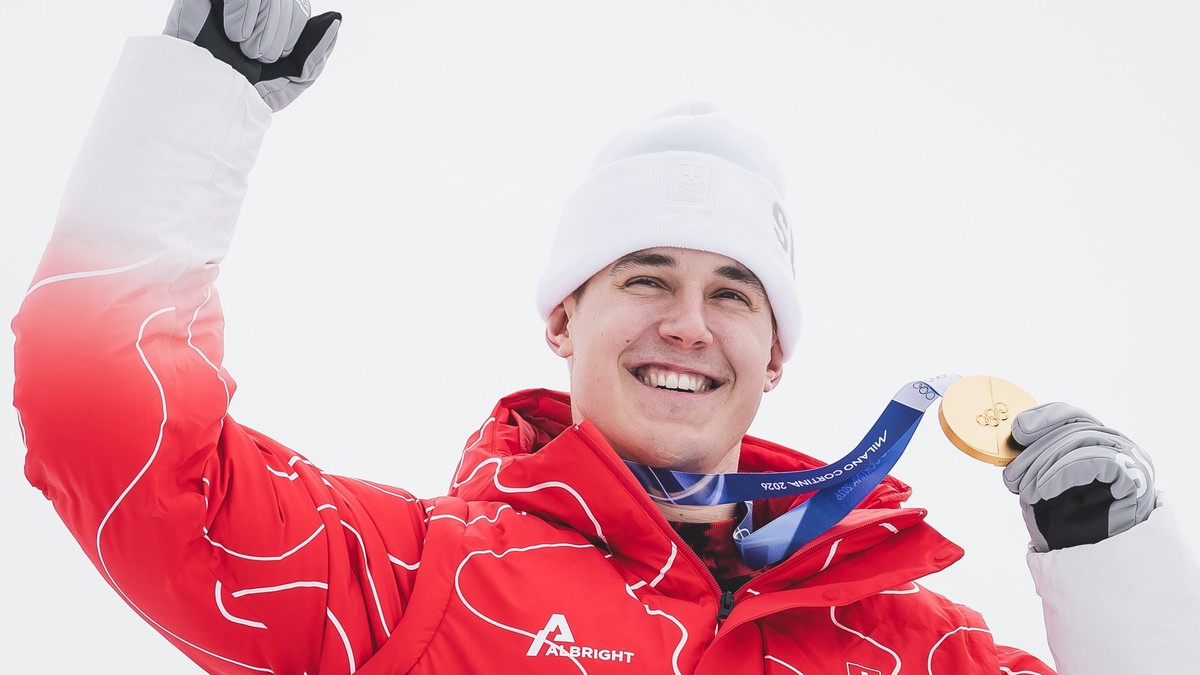 ABD0153_20260211 - BORMIO - ITALIEN: Goldmedaillengewinner und Olympiasieger Franjo Von Allmen (SUI) am Mittwoch, 11. Februar 2026, w