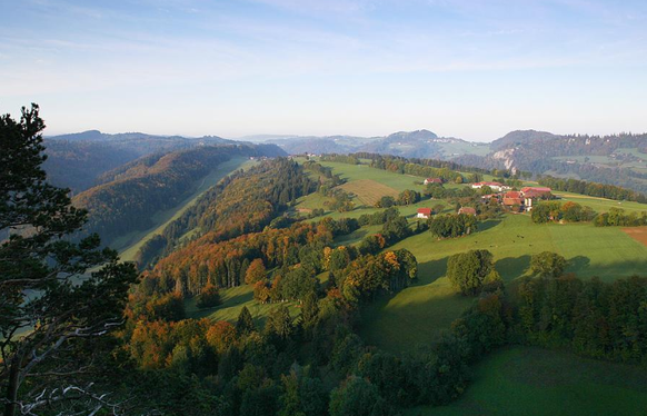 Rauszeit neue Wanderungen in der Schweiz Wanderland Jura Chemin de la Courtine