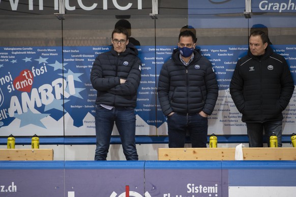 From left Ambri&#039;s Head Coach Luca Cereda, Paolo Duca and Pauli Jaks before the preliminary round game of National League A (NLA) Swiss Championship 2020/21 between HC Ambri Piotta and SC Bern at  ...