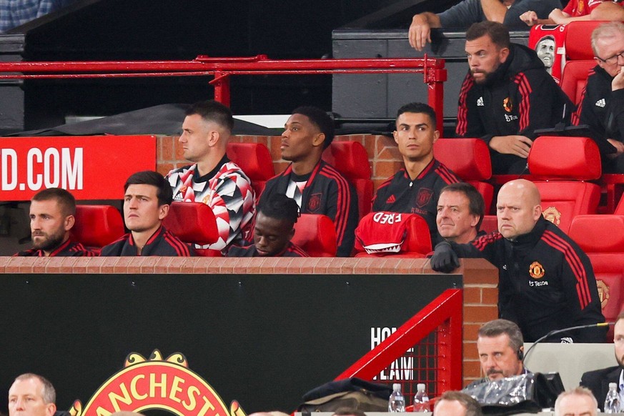 Sport Bilder des Tages Mandatory Credit: Photo by Paul Currie/Shutterstock 13134297di Harry Maguire of Manchester United, ManU and Cristiano Ronaldo of Manchester United look. on from the subs bench.  ...
