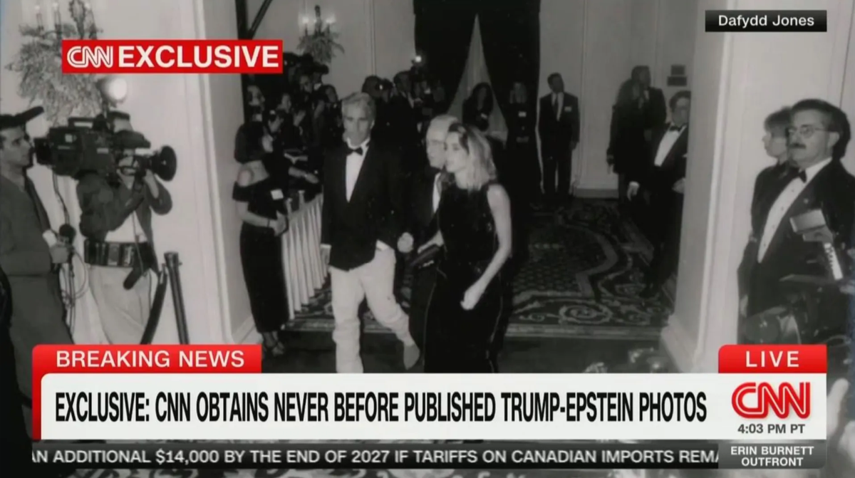 Epstein kommt zu Donald Trumps Hochzeit in New York 1993.