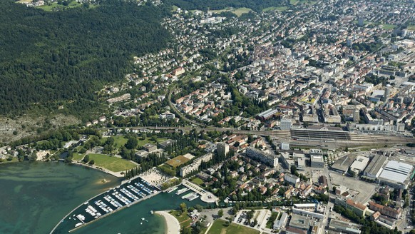 Die Stadt Biel am Donnerstag, 9. August 2012. (KEYSTONE/Alessandro Della Bella)