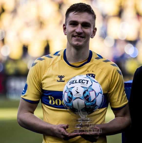 Broendby IF win the Danish 3F Superliga, football, Denmark Broendby, Denmark. 24th, May 2021. Mikael Uhre 11 of Broendby IF is the topscorer of the Danish 3F Superliga and receives the trophy after th ...