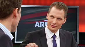 Grosser Karriereschritt: Der frischgebackene «Arena»-Moderator Jonas Projer wird auch gleich noch Redaktionsleiter.&nbsp;