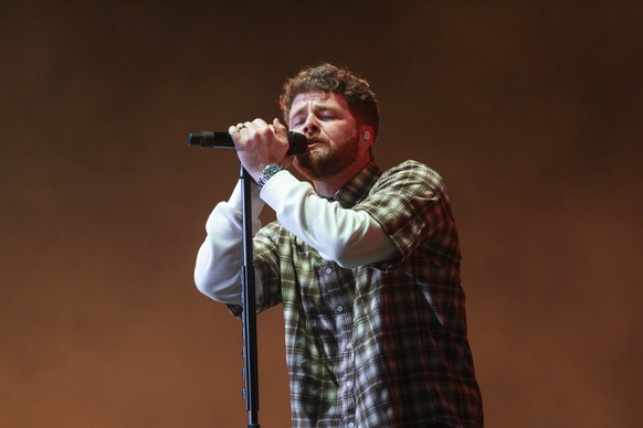 FILE - Alex Warren performs at Frontwave Arena in Oceanside, Calif., on Aug. 9, 2025. (Photo by Andrew Park/Invision/AP, File)
Alex Warren