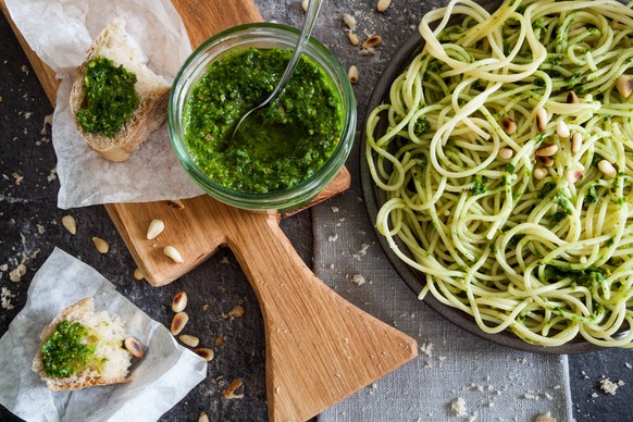 bärlauch aglio orsino pesto wild garlic frühling essen food kochen