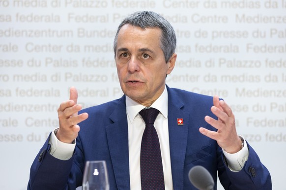 Bundesrat Ignazio Cassis spricht waehrend einer Medienkonferenz des Bundesrates zur aktuellen Lage in Afghanistan, am Mittwoch, 18. August 2021, in Bern. (KEYSTONE/Peter Klaunzer)