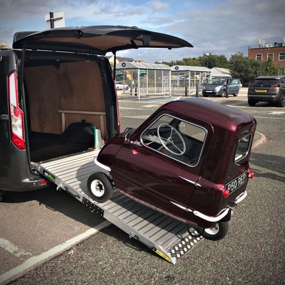 Peel p.50 microcar Isle of Man Kleinswagen auto retro motor https://p50cars.com/