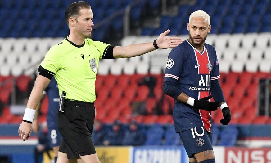 Danny Makkelie ARBITRE - 10 NEYMAR JR PSG FOOTBALL : Paris SG vs Leipzig - Ligue des Champions - 24/11/2020 FEP/Panoramic PUBLICATIONxNOTxINxFRAxITAxBEL