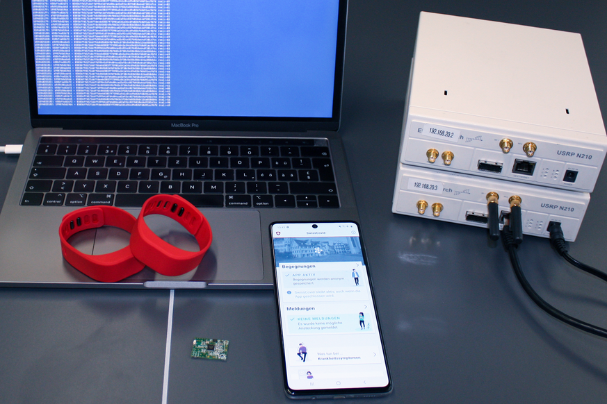 Neben Armbändern arbeitet die Berner Firma Abilium auch an einem Schlüsselanhänger, um das digitale Proximity-Tracing ohne Smartphone zu ermöglichen.
