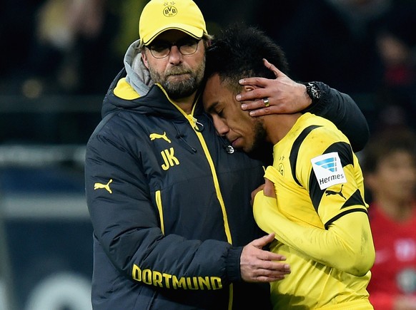 Ein Bild sagt mehr als tausend Worte: Klopp und Aubameyang sind ganz unten angekommen.