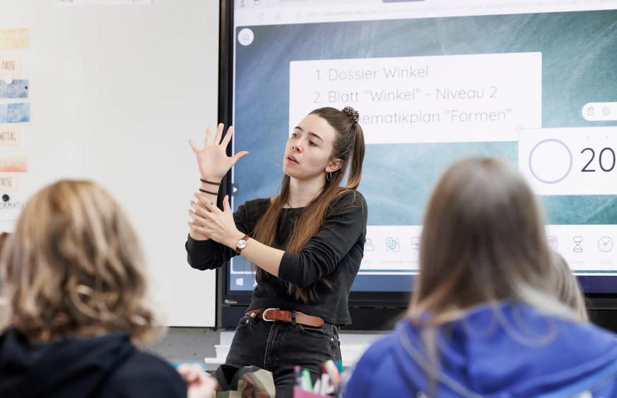 Cressier Neuenburg Immersion Schule