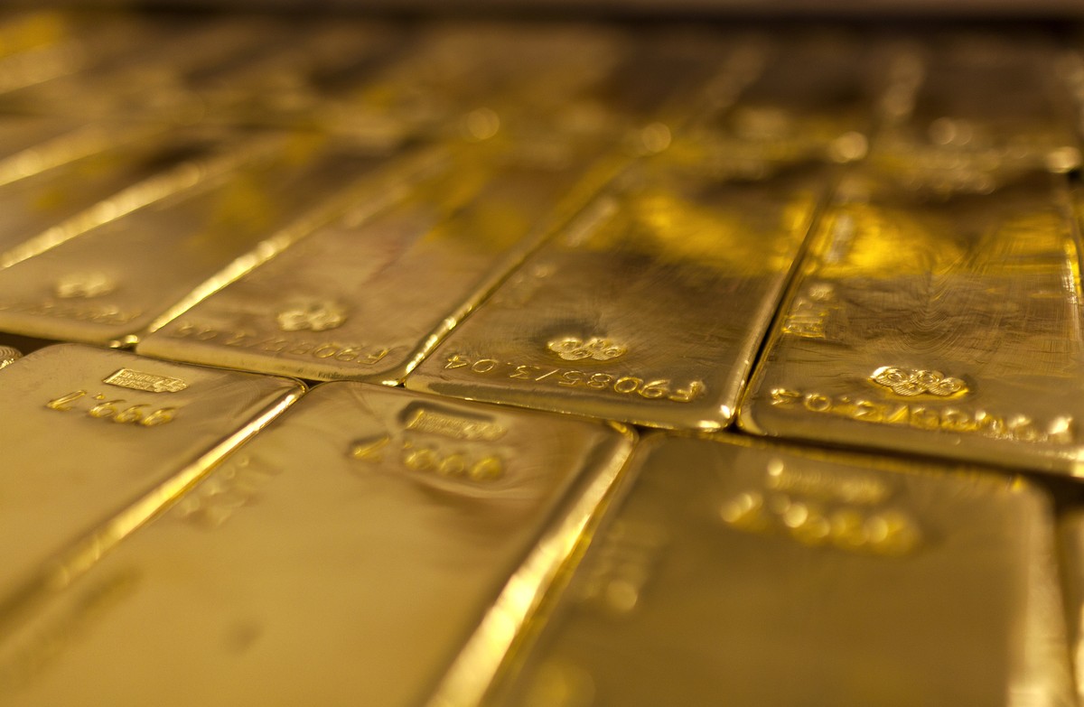 ARCHIV --- ZU DER VOLKSINITIATIVE "RETTET UNSER SCHWEIZER GOLD (GOLD-INITIATIVE)" STELLEN WIR IHNEN FOLGENDES BILD ZUR VERFUEGUNG --- Gold bars at the bank vault of the "Zuercher Kanton ...