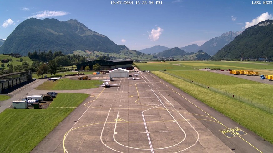 Der Privatjet von Tom Cruise auf dem Flughafen Buochs.