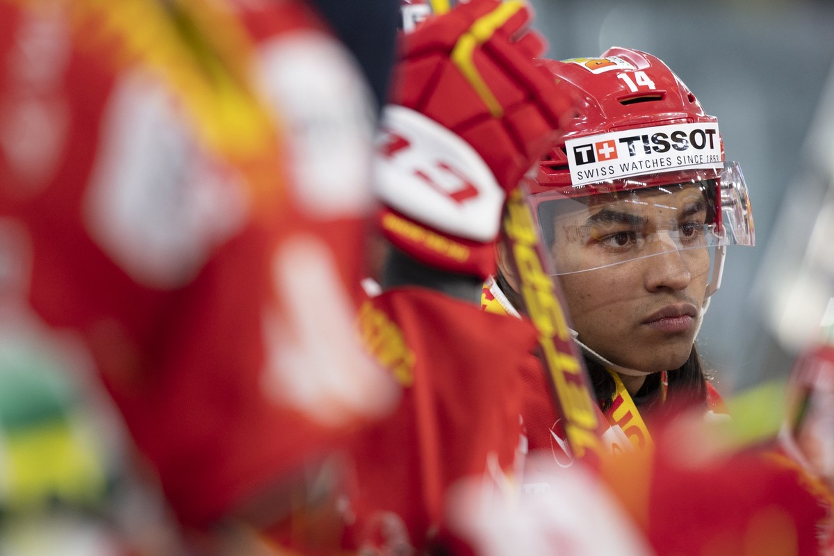 Biels Noah Delemont waehrend dem Meisterschaftsspiel der National League zwischen dem EHC Biel und dem HC Lugano, am Freitag, 27. November 2020, in der Tissot Arena in Biel. (KEYSTONE/Marcel Bieri)