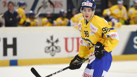 Davos Ken Jaeger during the game between Switzerlands HC Lugano and Switzerlands HC Davos at the 90th Spengler Cup ice hockey tournament in Davos, Switzerland, Friday, December 30, 2016. (KEYSTONE/Mel ...