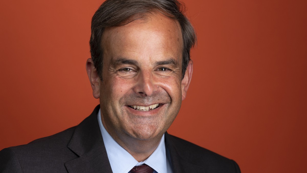 PORTRAIT-SERIE WAHLEN 2019: ZU GERHARD PFISTER, PARTEIPRAESIDENT DER CVP, STELLEN WIR IHNEN HEUTE FOLGENDES PORTRAIT ZUR VERFUEGUNG --- Gerhard Pfister, party president of the Christian Democratic Par ...