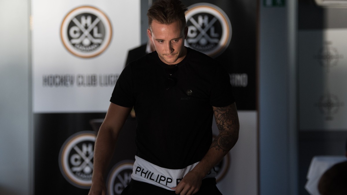 Spieler Ryan Spooner an der Vorsaison-Medienkonferenz des HC Lugano auf dem Schiff "Lugano", am Mittwoch, 4. September 2019, in Lugano. 
(KEYSTONE/Ti-Press/Samuel Golay)