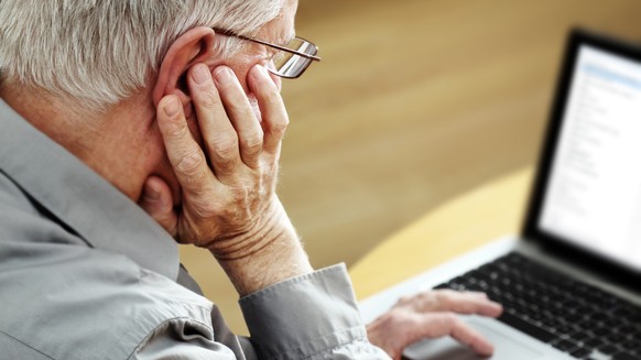 Altersarmut: Immer mehr Seniorinnen und Senioren müssen nach der Pensionierung weiterarbeiten, aus finanziellen Gründen.