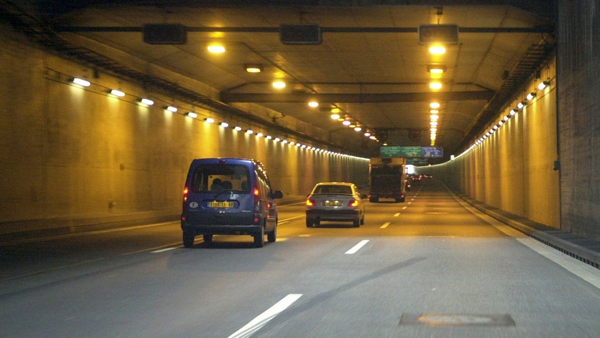 Schwarzwaldtunnel in Basel soll wegen Unfall umfahren werden