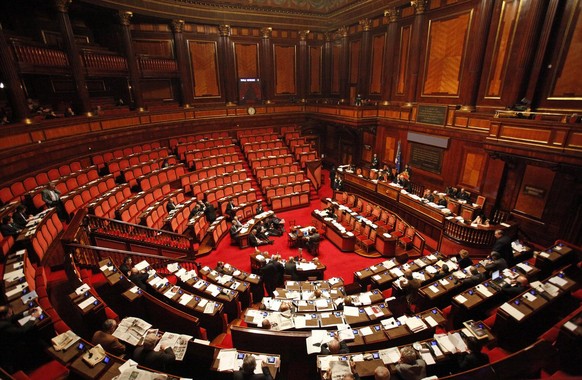 epa02073858 Italian senators of Italia dei Valori (C) stage a sit-in in the hall of the Senate in Rome, Italy on 10 March 2010 . The senators protested against a confidence vote called by the governme ...