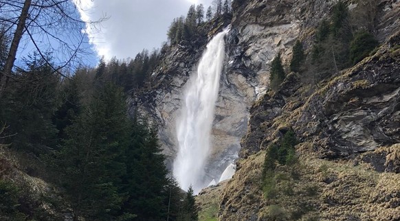 Cascata della Crosa Pecciatal Tessin schönste Wasserfälle der Schweiz