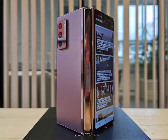 Samsung Galaxy Z Fold 2