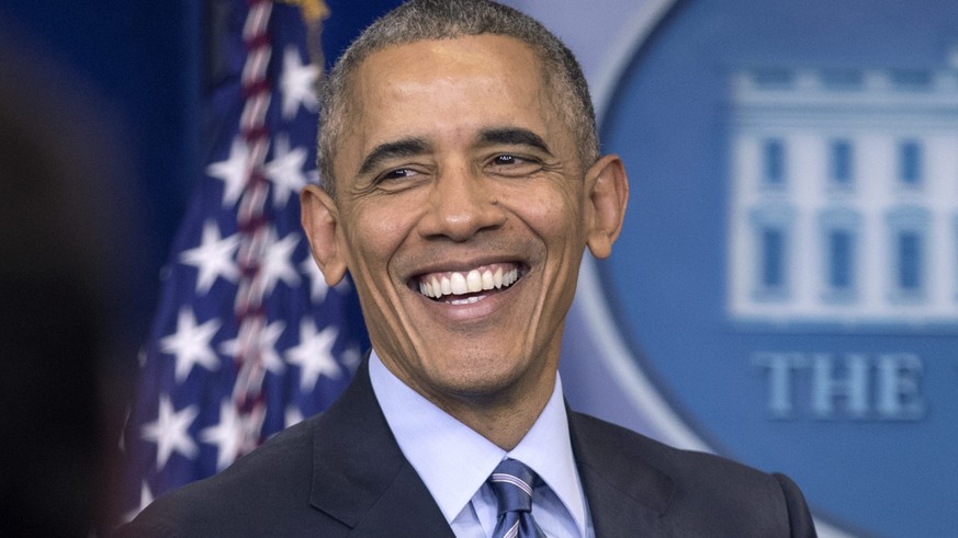 epa05678980 US President Barack Obama smiles during a news conference in the Brady Press Briefing Room of the White House, in Washington, DC, USA, 16 December 2016. Obama held his year-end news confer ...
