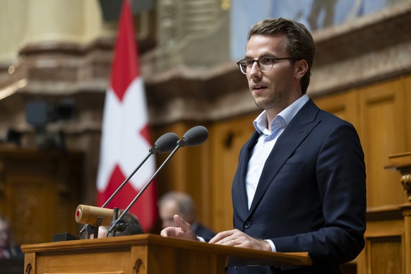 Andri Silberschmidt, FDP-ZH, spricht bei den Debatten ueber die Pressefoerderung waehrend der Herbstsession der Eidgenoessischen Raete, am Montag, 23. September 2024 im Nationalrat in Bern. (KEYSTONE/ ...