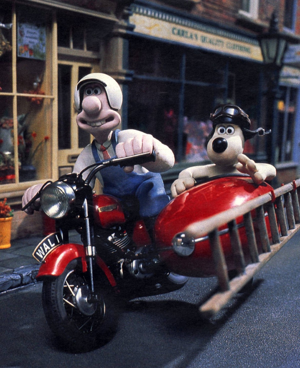 Wallace &amp; Gromit unter Schafen, (WALLACE &amp; GROMIT: A CLOSE SHAVE) GB 1995, Regie: Nick Park, Stichwort: Motorrad, Beiwagen, Hund, Leiter UnitedArchives00014307