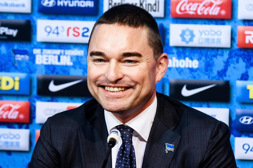 epa08214705 German businessman and Hertha BSC investor Lars Windhorst smiles during a press conference of the German Bundesliga soccer club in Berlin, Germany, 13 February 2020. Juergen Klinsmann, who ...