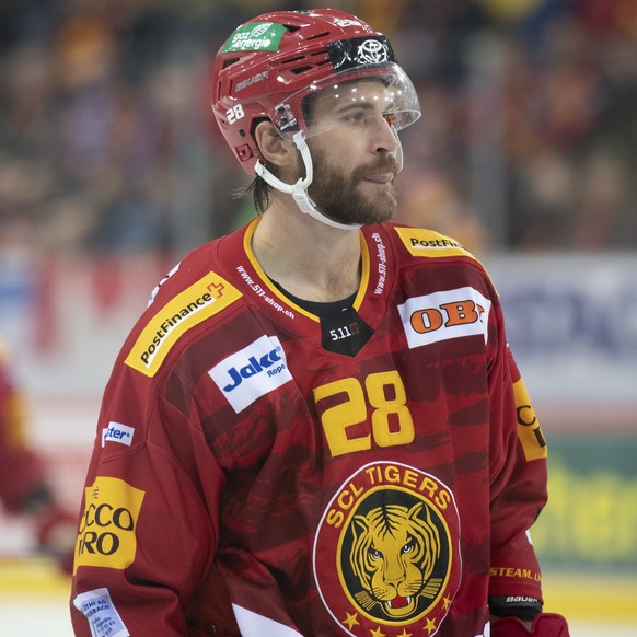 Tigers Alexandre Grenier waehrend dem Qualifikationsspiel der National League zwischen den SCL Tigers und dem HC Ajoie, am Samstag, 20. November 2021, im Ilfisstadion in Langnau. (KEYSTONE/Marcel Bier ...