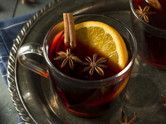 glühwein mulled wine weihnachten winter heiss getränk trinken alkohol drinks