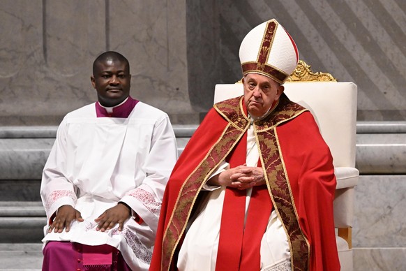 epa11352316 Pope Francis leads a Holy Mass on the Solemnity of Pentecost in Saint Peter