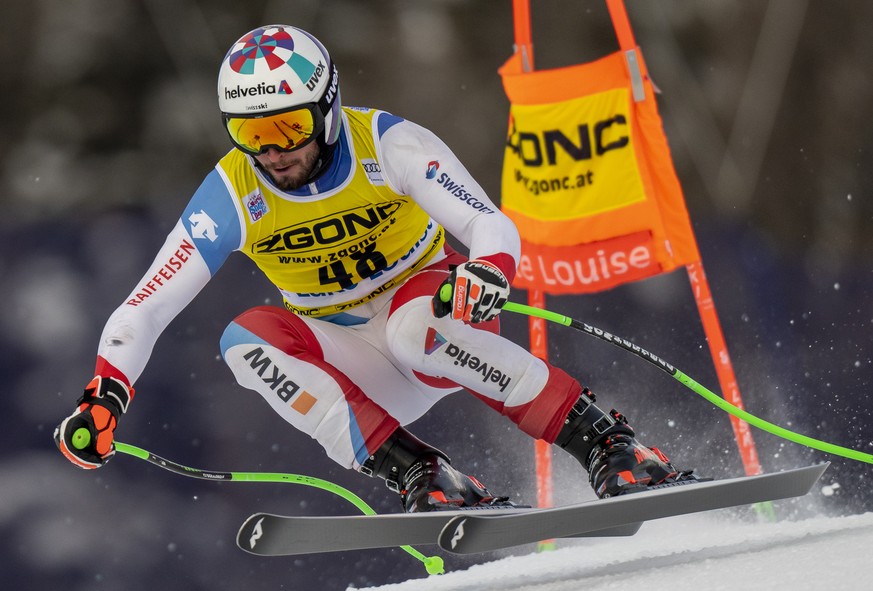 Yannick Chabloz, of Switzerland, takes part in the first men&#039;s World Cup downhill ski training run in Lake Louise, Alberta, Tuesday, Nov. 23, 2021. (Frank Gunn/The Canadian Press via AP)