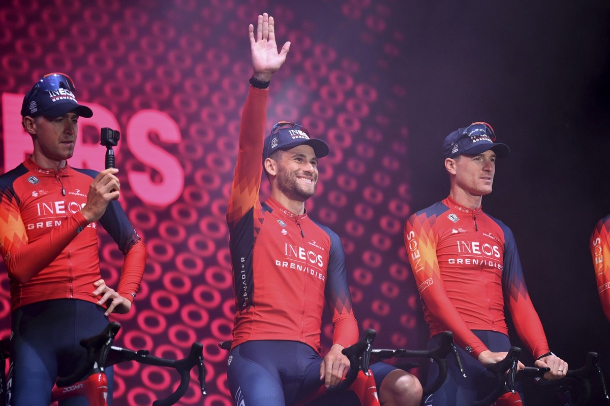 Filippo Ganna of Italy waves during the team presentation of Giro d'Italia 2023 at Piazza Salotto, in Pescara, Italy, Thursday, May 4, 2023. (Massimo Paolone/LaPresse via AP)