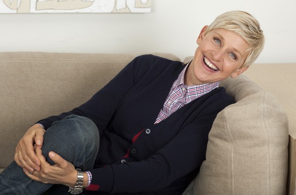Ellen DeGeneres

https://www.flickr.com/photos/celebrityabc/21144058293